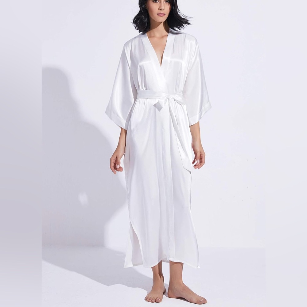 ProDesign Ivory Satin Robe - NWT